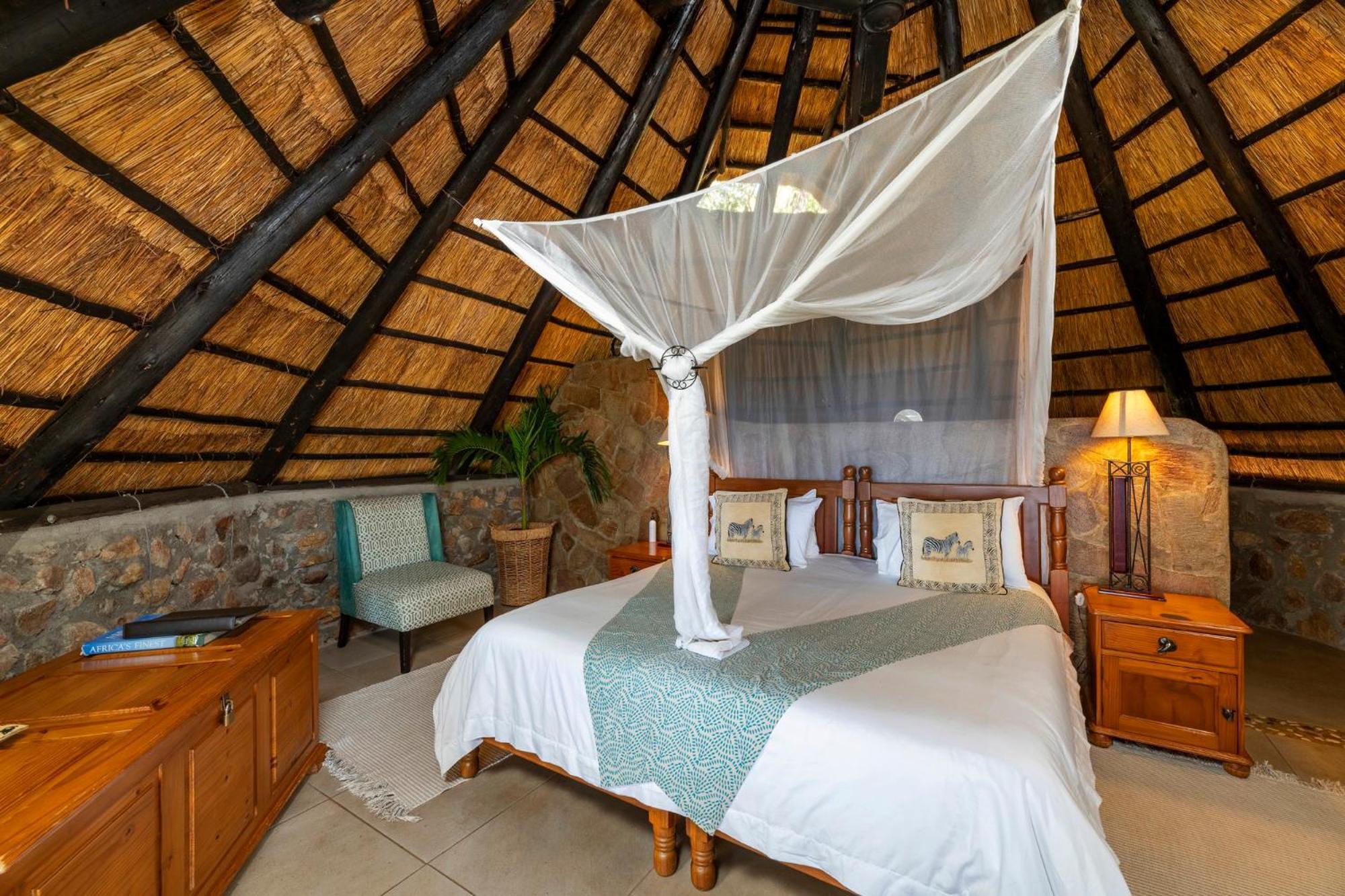 Hornbill Lodge Kariba エクステリア 写真