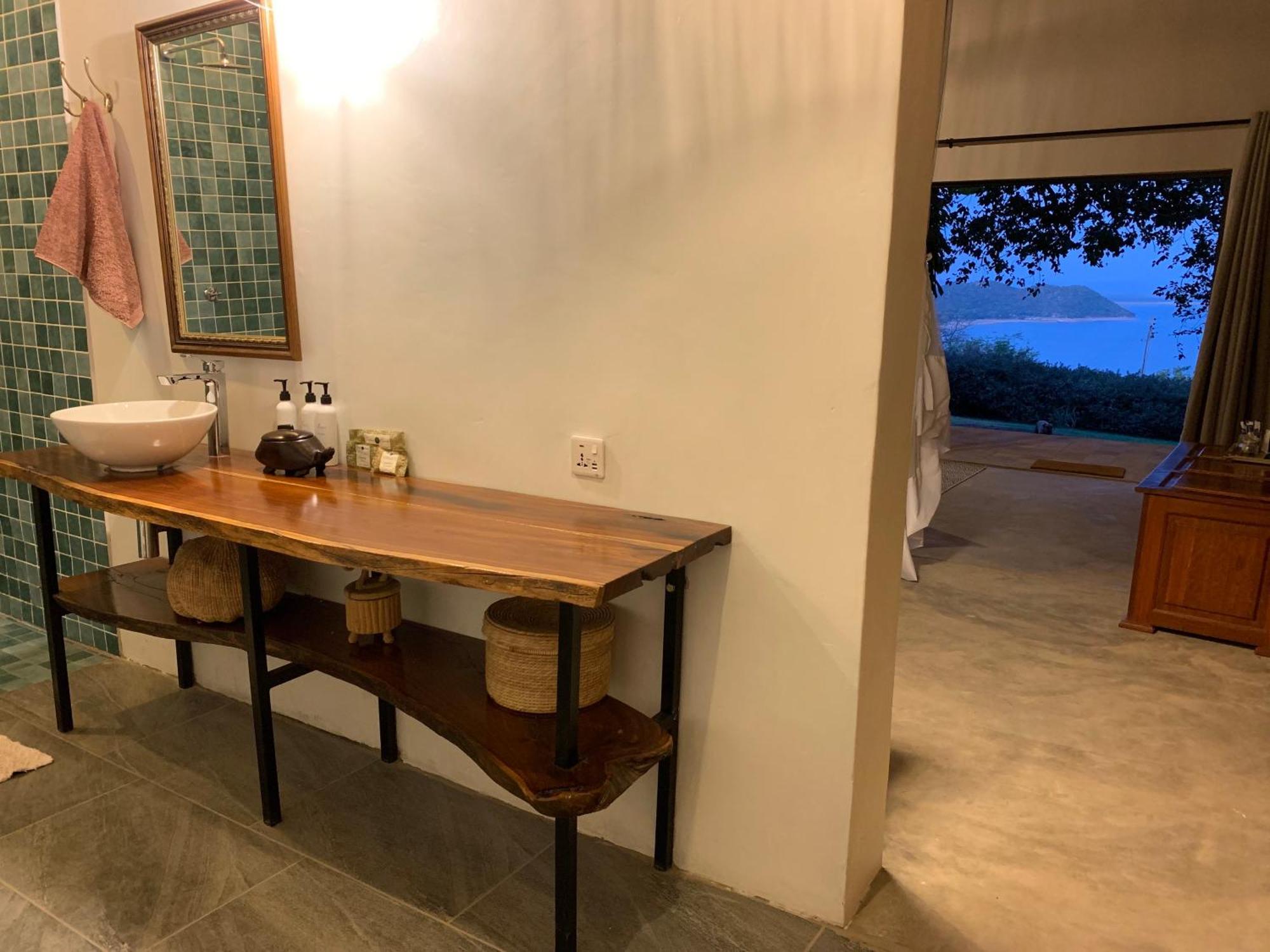 Hornbill Lodge Kariba エクステリア 写真